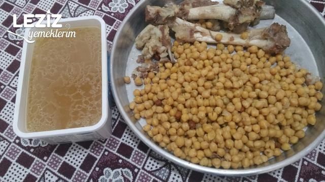Et Suyu Nasıl Hazırlanır, Etli Nohut Nasıl Pişirilir?
