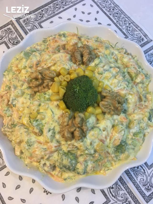 Havuçlu Mısırlı Brokoli Salatası