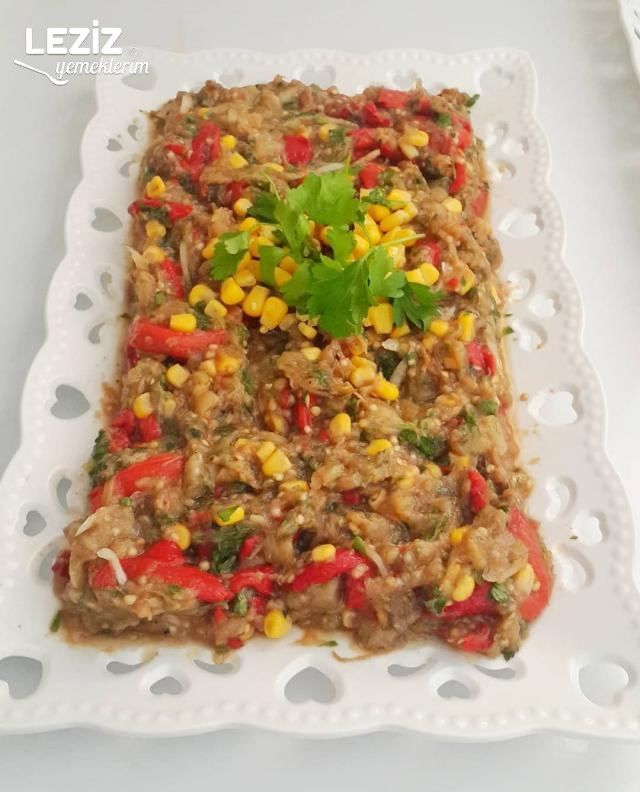Köz Patlıcan Biber Salatası Tarifi
