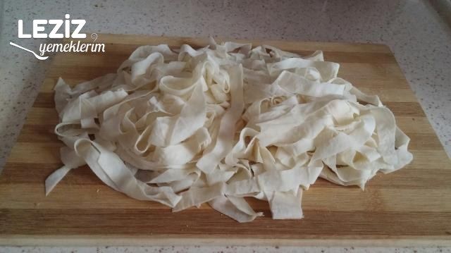 10 Dakikada Nefis Peynirli Börek