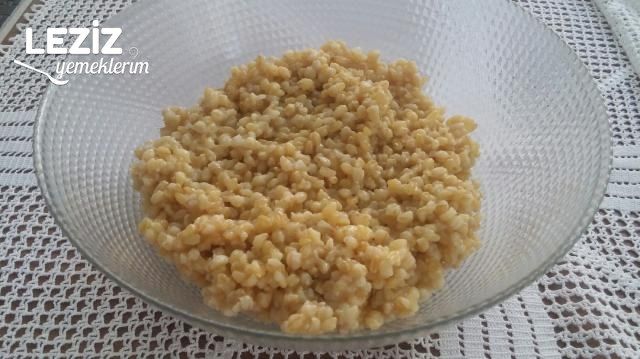 Zeytinyağlı Buğday Salatası