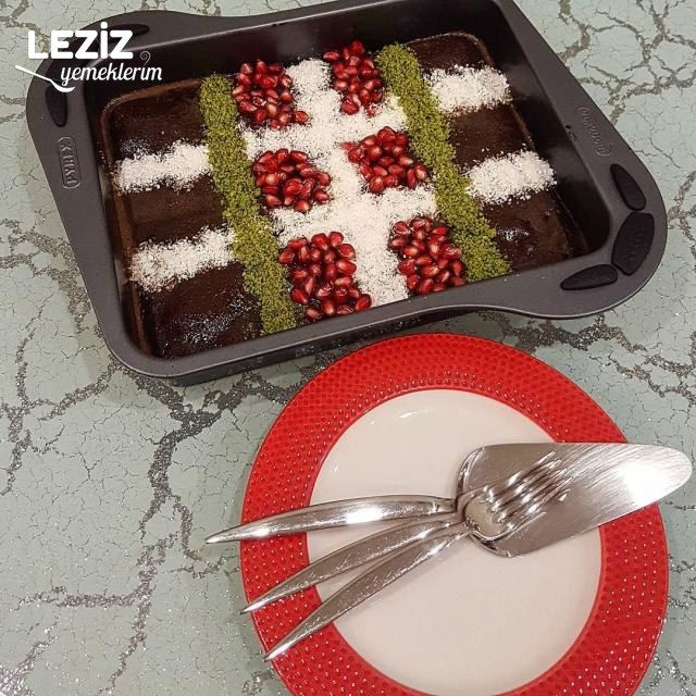 Yoğurtlu Islak Kek