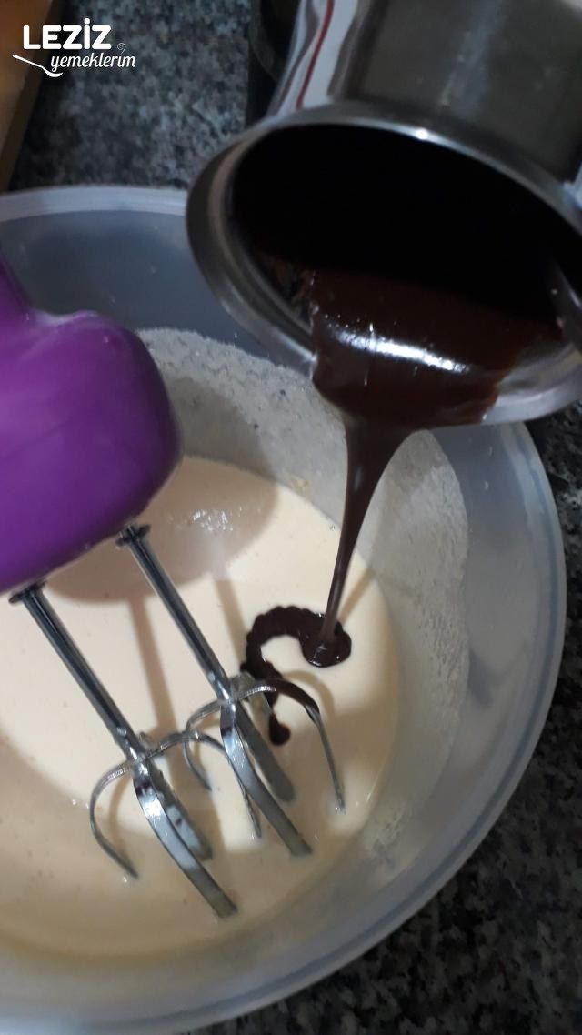 Yeşil Kabaklı Kek