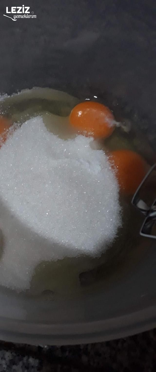 Yeşil Kabaklı Kek