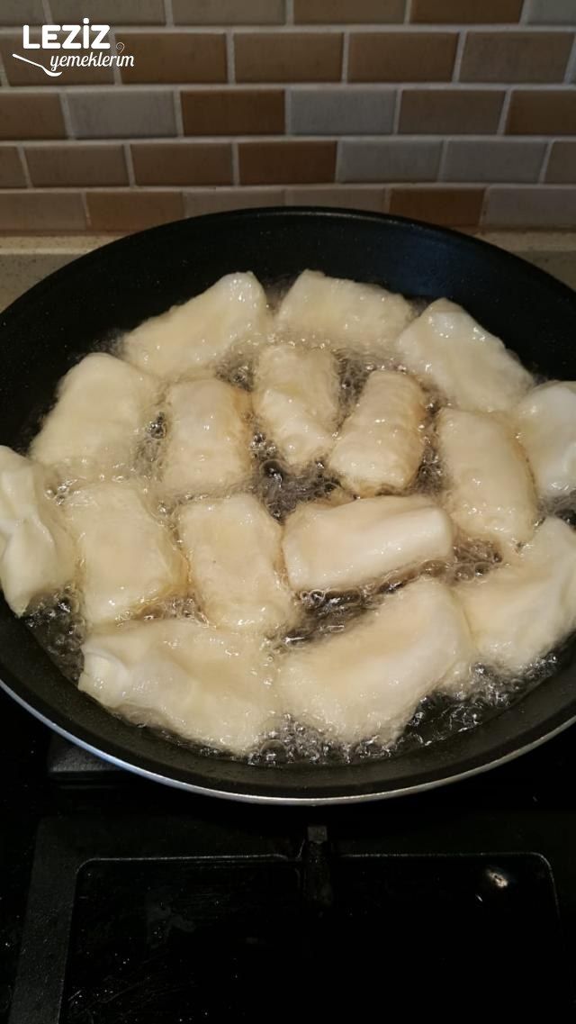 Yufkadan Kahvaltılık Puf Tarifi