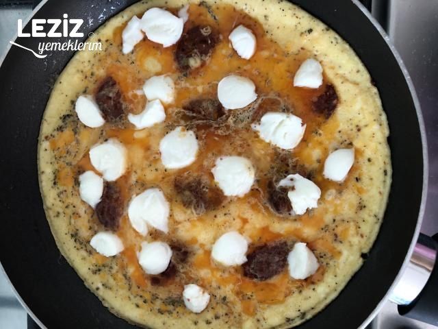 Omlet Pizza
