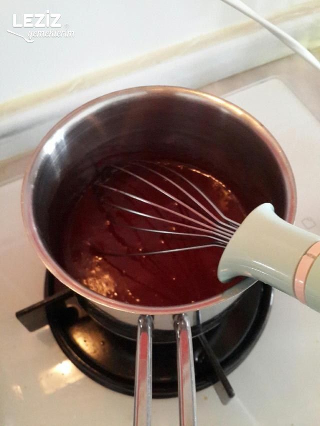 Tart Kek (Nefis - Orman Meyveli Soslu)