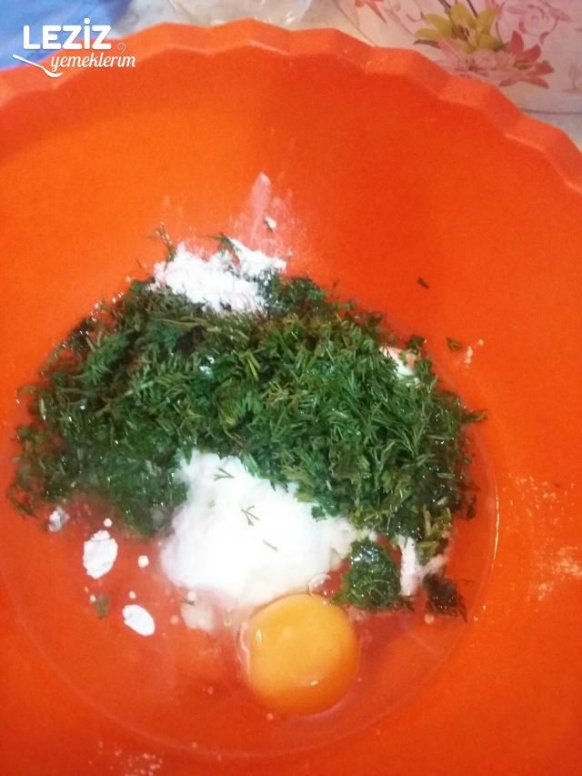 Dereotlu Poğaça Tarifi Dereotlu Poğaça Nasıl Yapılır?