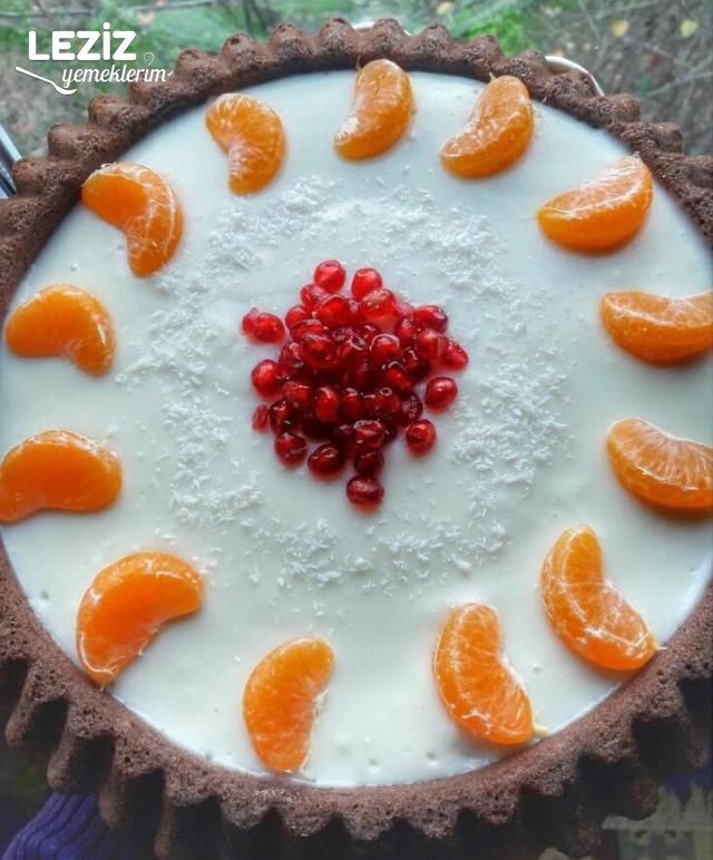 Tart Kalıbında Muhallebili Kek