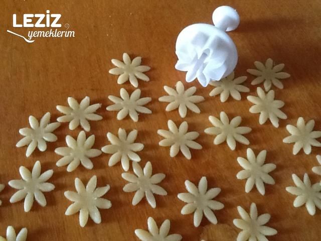 Şekerbura Tarifi, Nasıl Yapılır? (Azerbaycan Mutfağından)