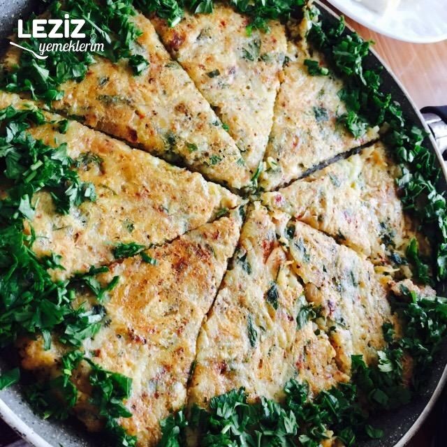 Börek Tadında Patatesli Omlet