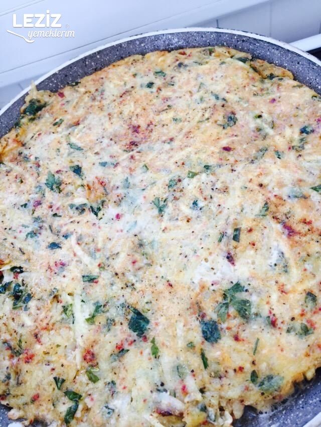 Börek Tadında Patatesli Omlet