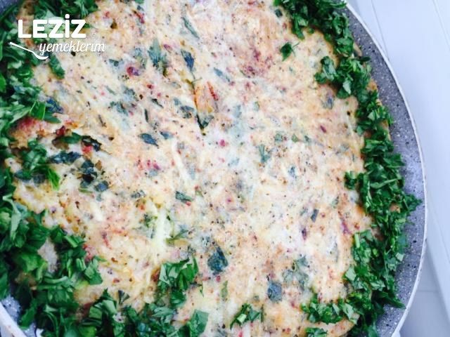Börek Tadında Patatesli Omlet