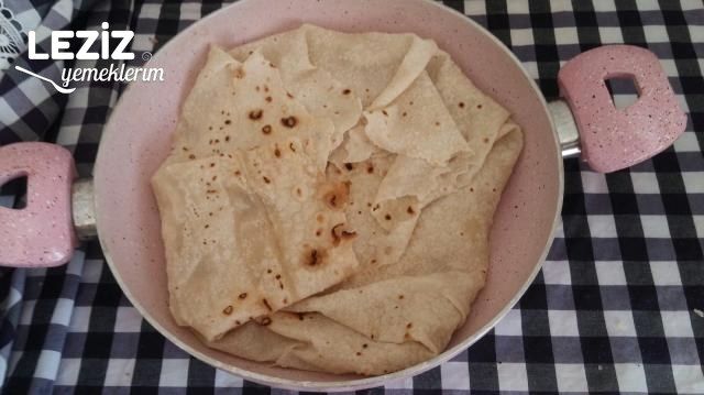 Tavada Börek (Yufka Ekmek İle)