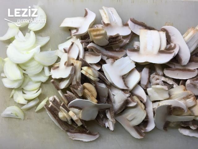 Tavuklu Mantar Kavurma