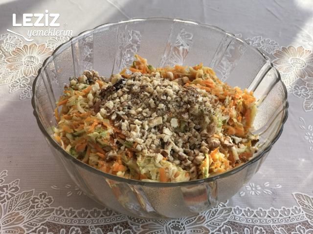 Havuçlu Kabak Salatası Tarifi