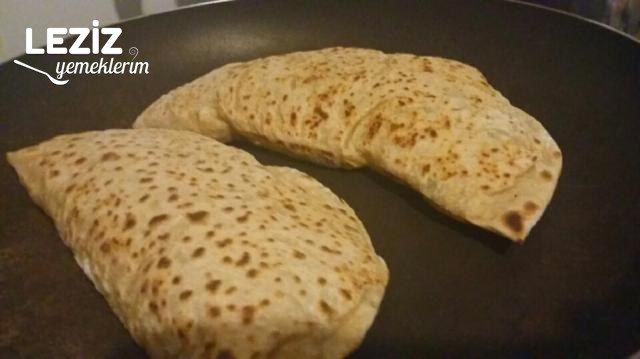 Semiz Otlu Börek