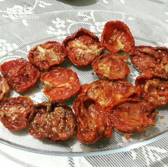 Kahvaltılık Kaşarlı Kuru Domates