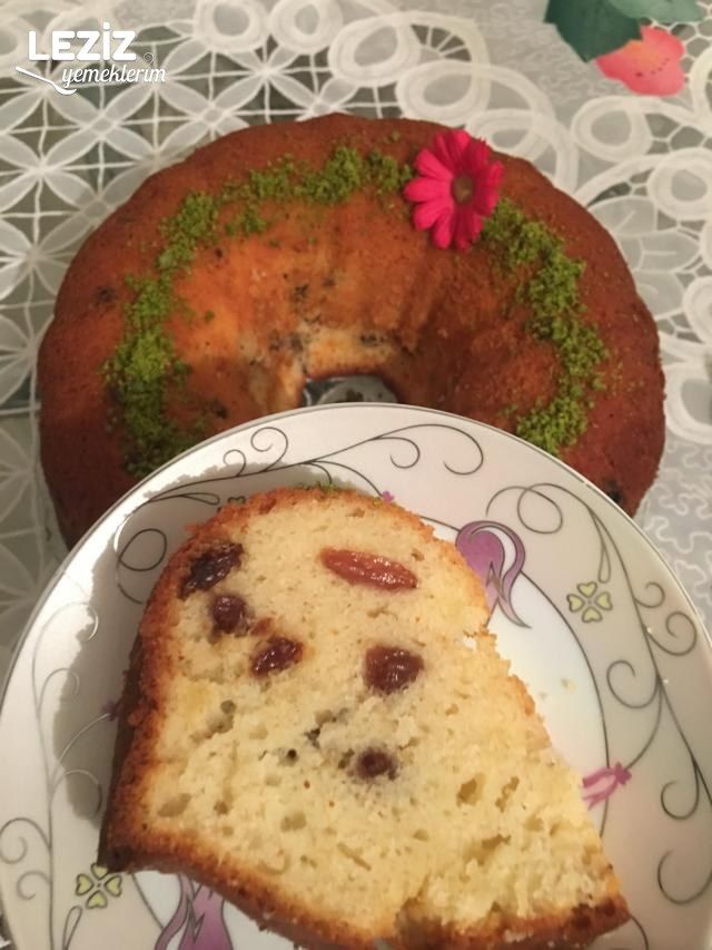 Limon Aromalı Üzümlü Kek Nasıl Yapılır?