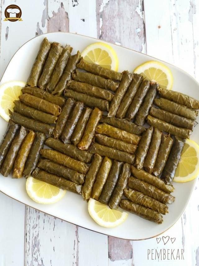 Zeytinyağlı Yaprak Sarma Nasıl Yapılır?
