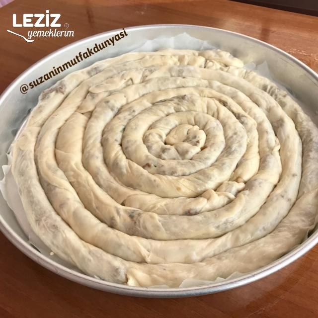 Kıymalı Çarşaf Böreği (El Açması)