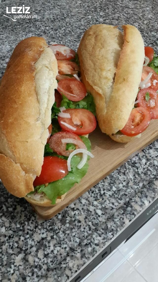 Ton Balıklı Sandviç