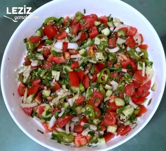Domates Salatası