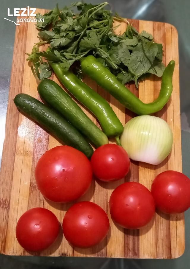 Domates Salatası