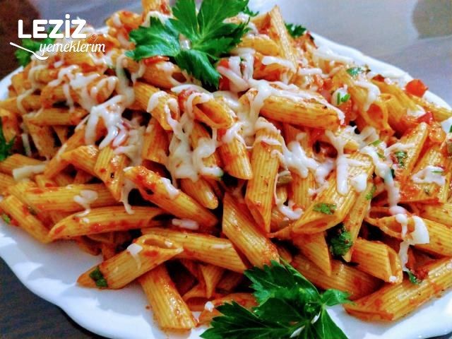 Nefis Sebzeli Makarna Tarifi