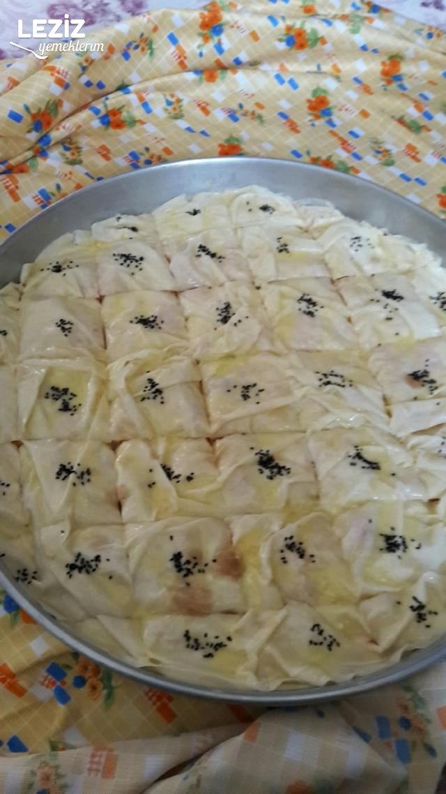 Patatesli Börek Nasıl Yapılır (Aşama Aşama Fotoğraflı)