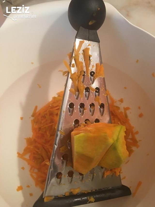 Bal Kabaklı Börek