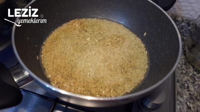 Et Suyuna Nohutlu Bulgur Pilavı Tarifi