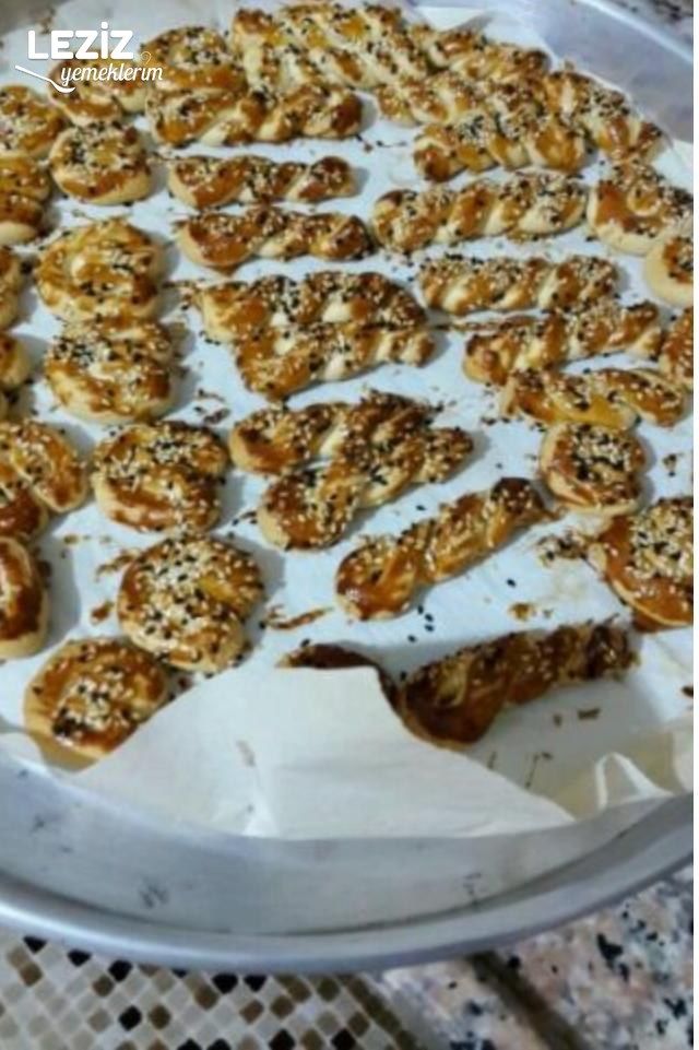Mahlepli Pastane Kurabiyesi