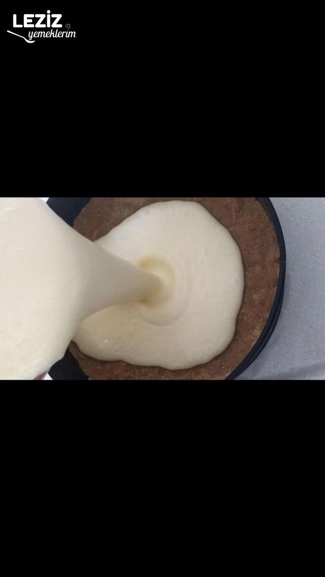 Böğürtlen Soslu Cheesecake
