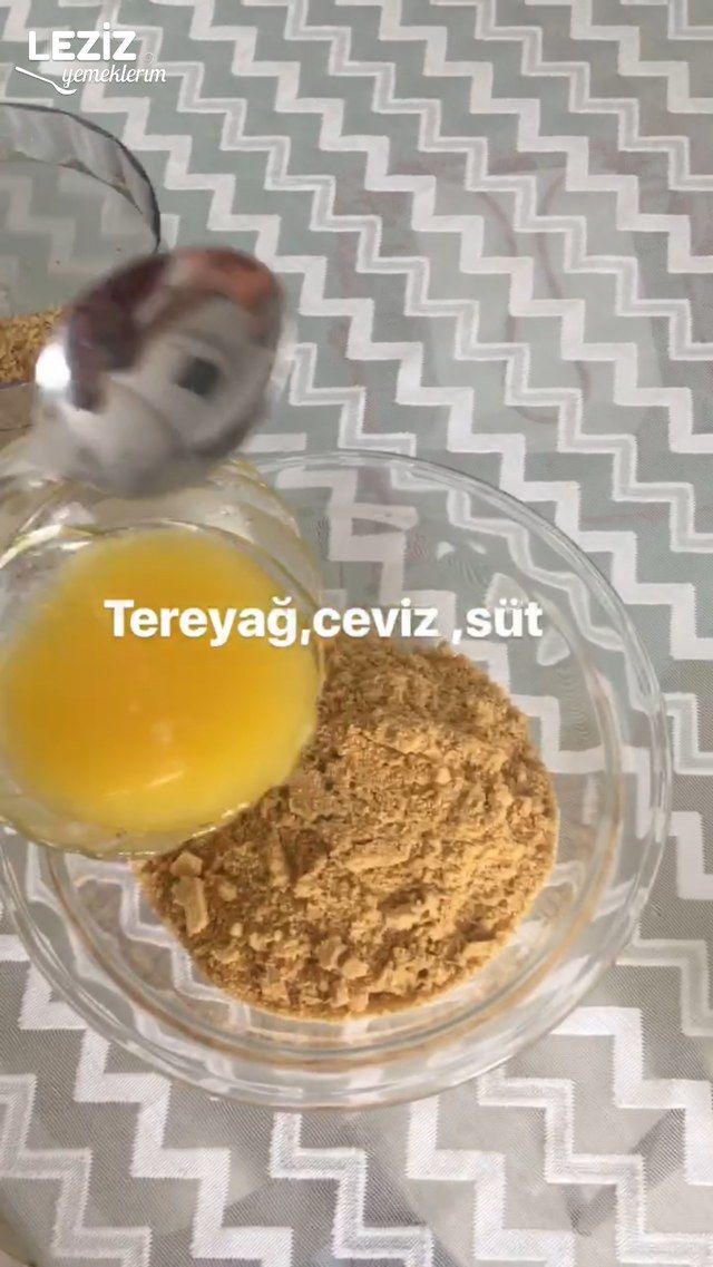 Böğürtlen Soslu Cheesecake