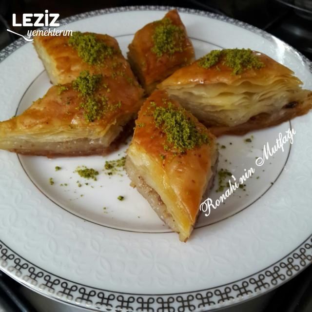 Ev Yapımı Baklava