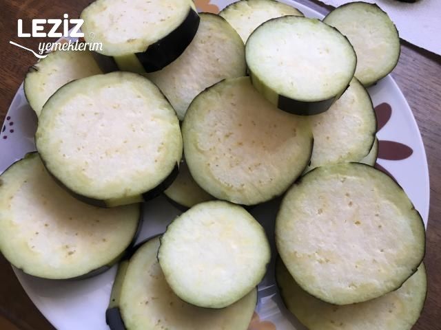 Kıymalı Bostan Patlıcan Kebabı Tarifi
