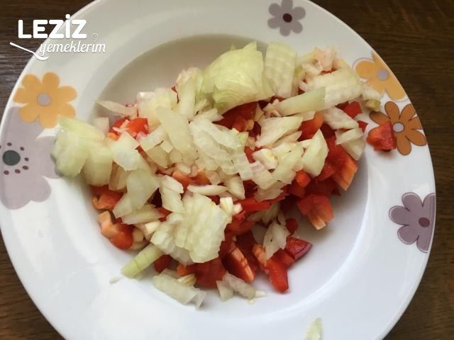 Kıymalı Bostan Patlıcan Kebabı Tarifi