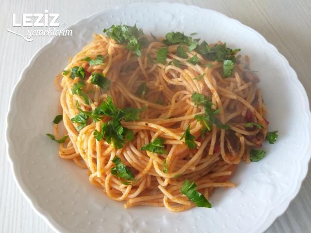 Mantarlı Spagetti Makarna