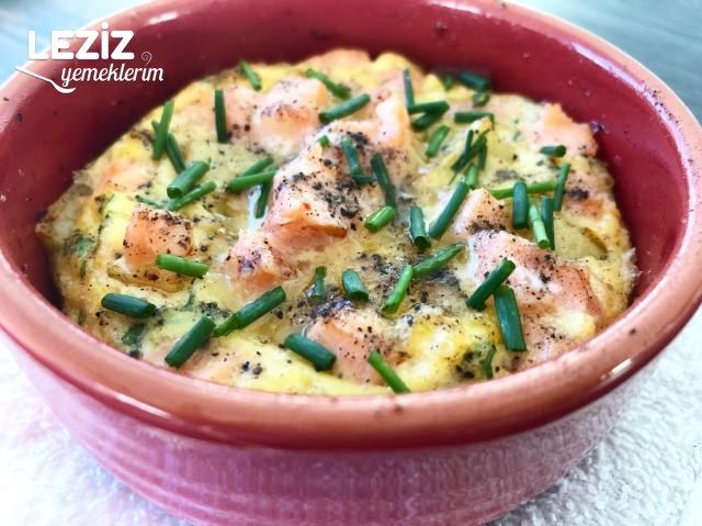Fırında Yumurtalı Somonlu Patates