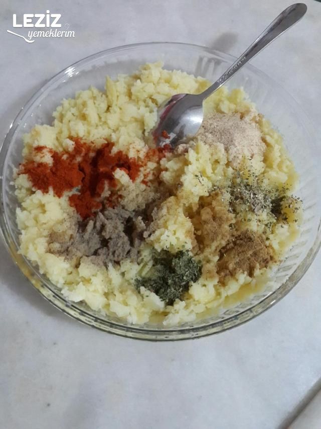 Salçalı Patates Kavurması