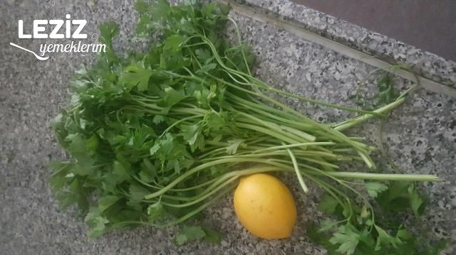 Ödem Attıran Zayıflatan Haliyle Acılı Ekşili Maydanozun En Güzel Hali