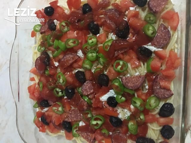 Makarnadan Pizza