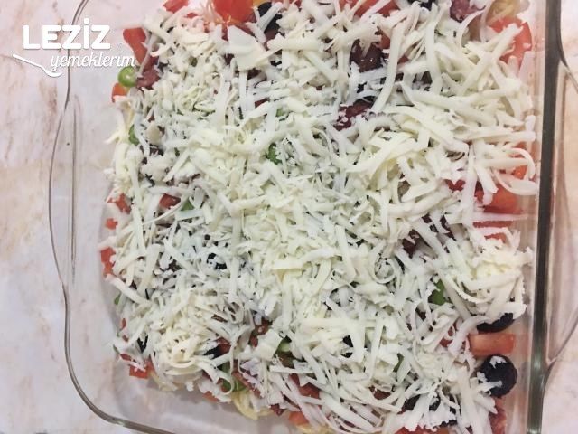 Makarnadan Pizza