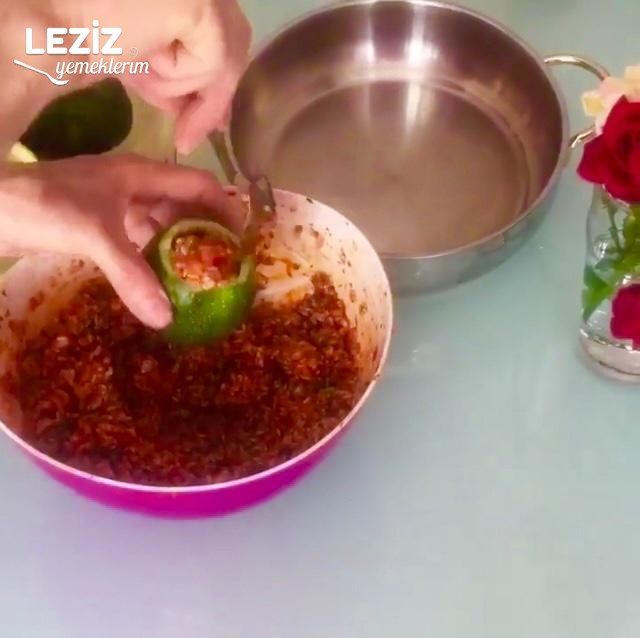 İç Malzemesi Çiğden, 5 Dakikada Girit Kabağı Dolması