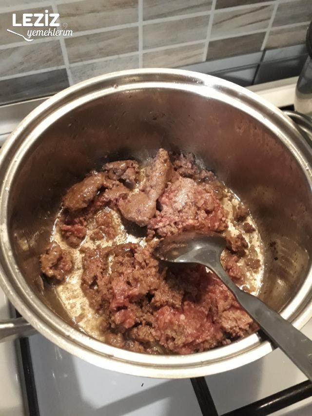 Kıymalı Makarna Nasıl Yapılır