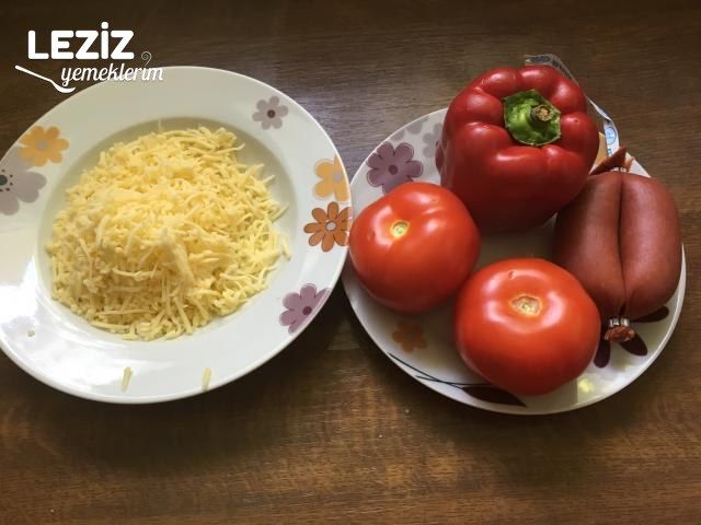 Tost Ekmeginden Pizza Tarifi