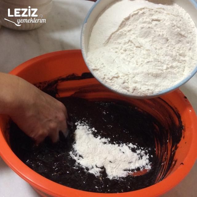 Browni Kurabiye Nasıl Yapılır? (Aşama Aşama Fotoğraflı Anlatım)