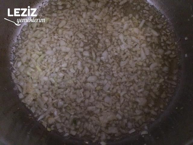 Pilav Usulü Makarna (Suyunu Süzmek Yok)