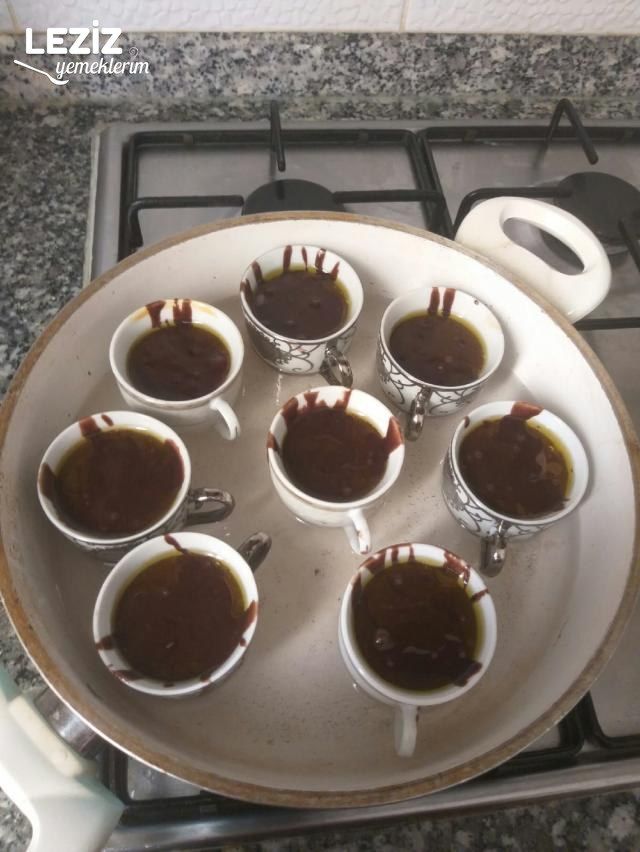 Tencerede Süpriz Fincan Kek